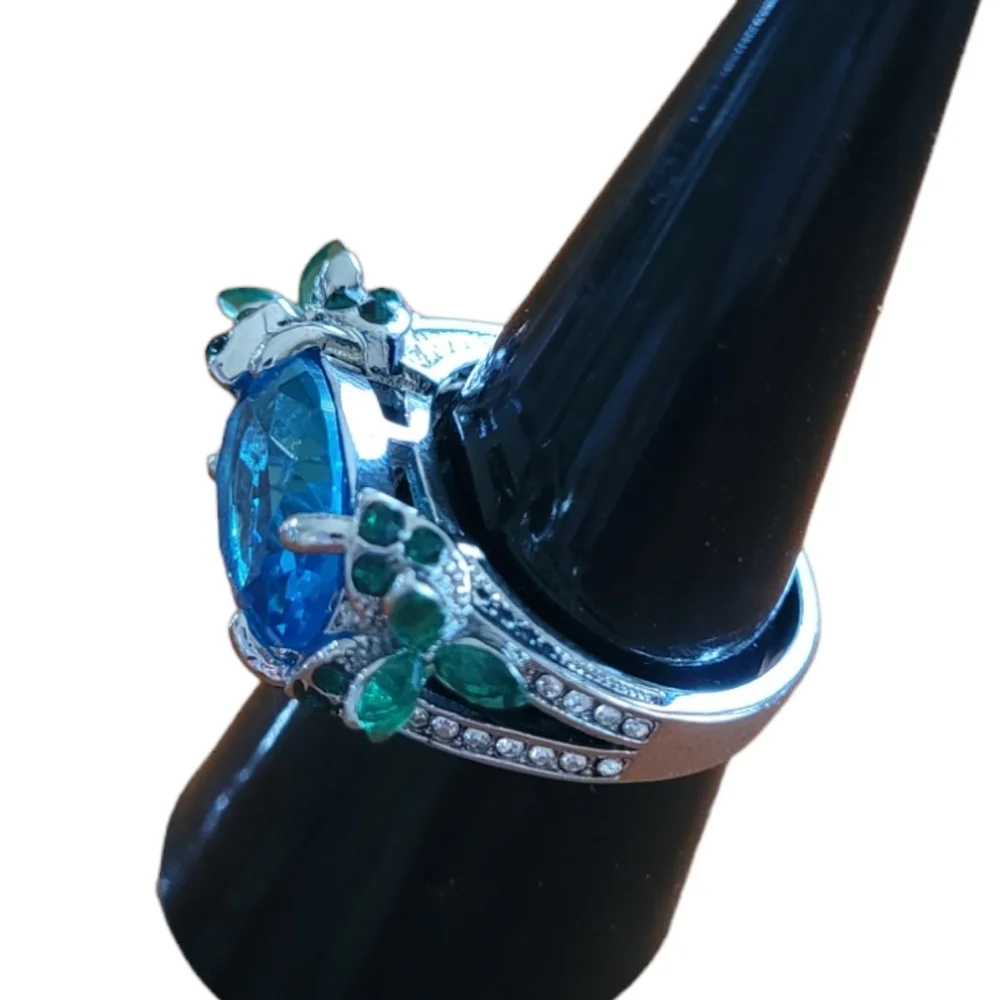 Oval Blue Gemstone Silver Tone‎ Ring with Green Rhinestone Leaves Size 8.5